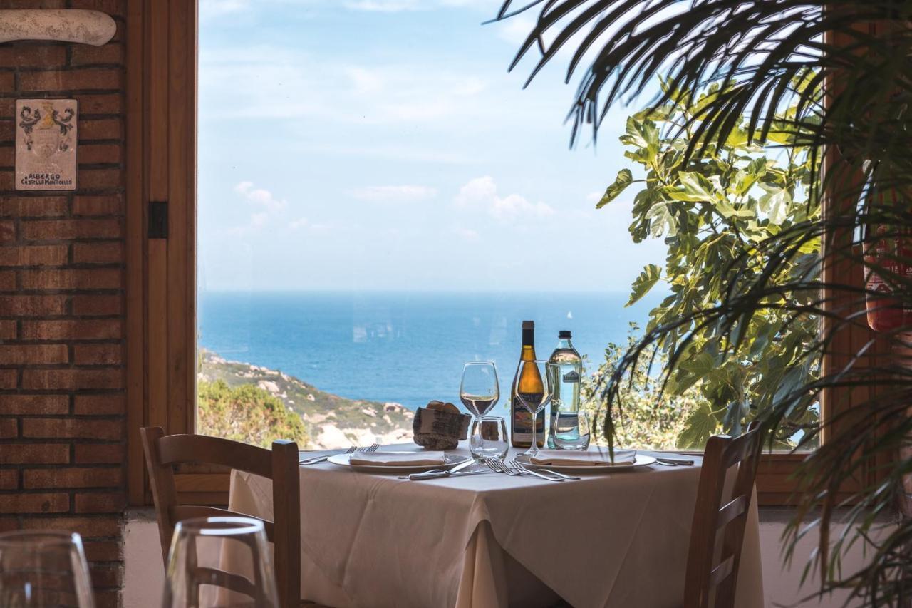 Hotel Castello Monticello Джилио Порто Екстериор снимка