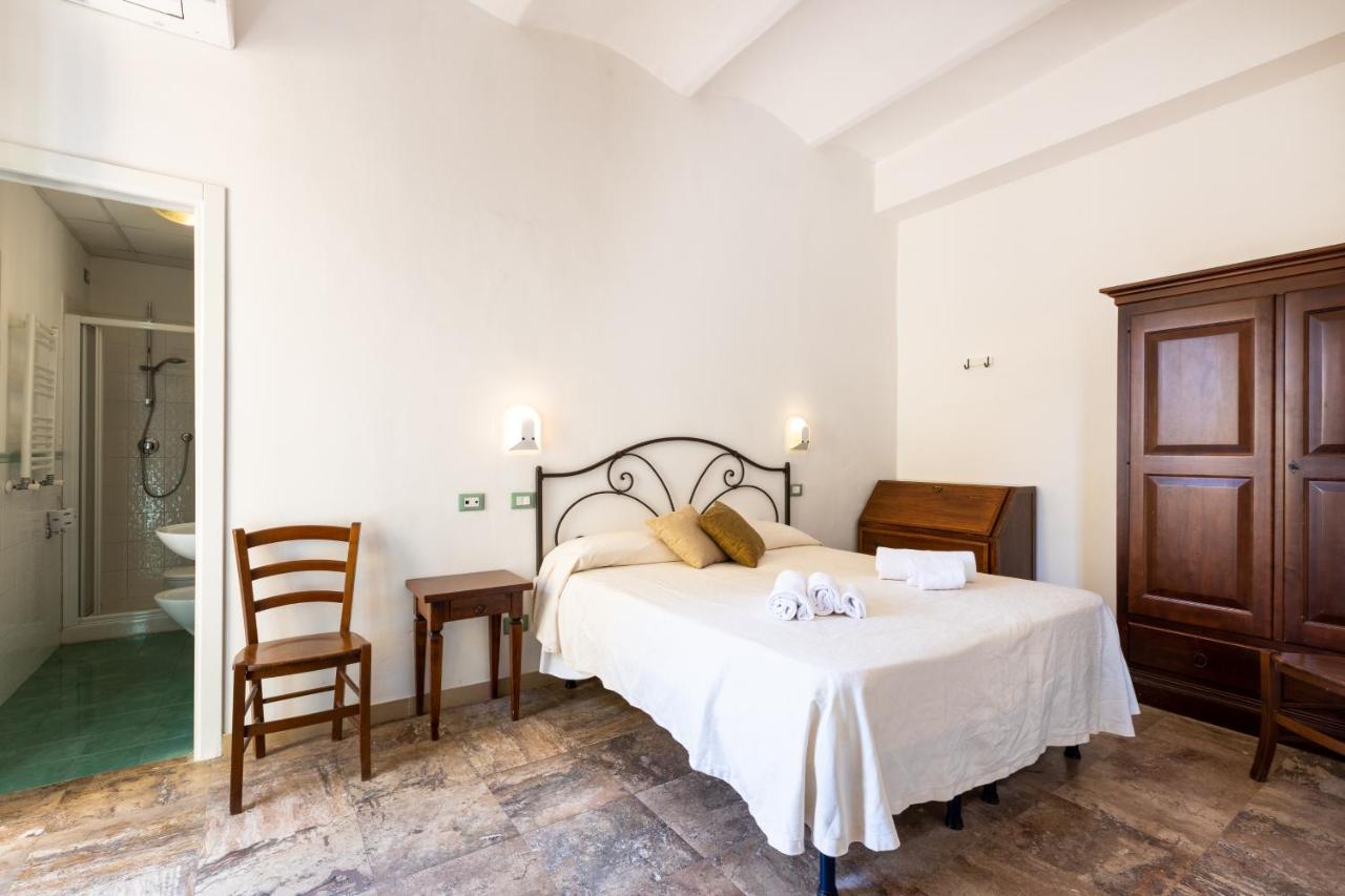 Hotel Castello Monticello Джилио Порто Стая снимка