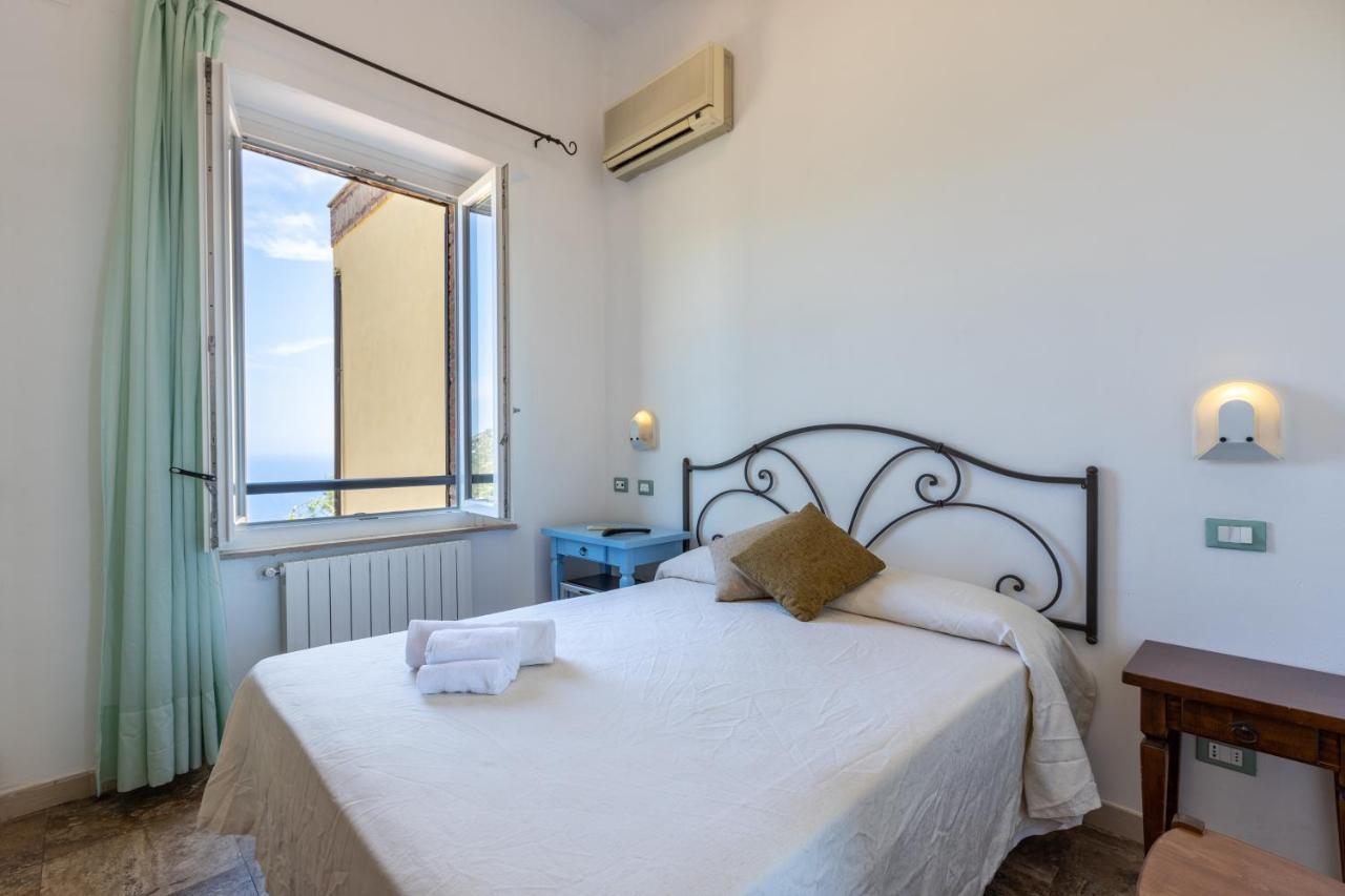 Hotel Castello Monticello Джилио Порто Стая снимка