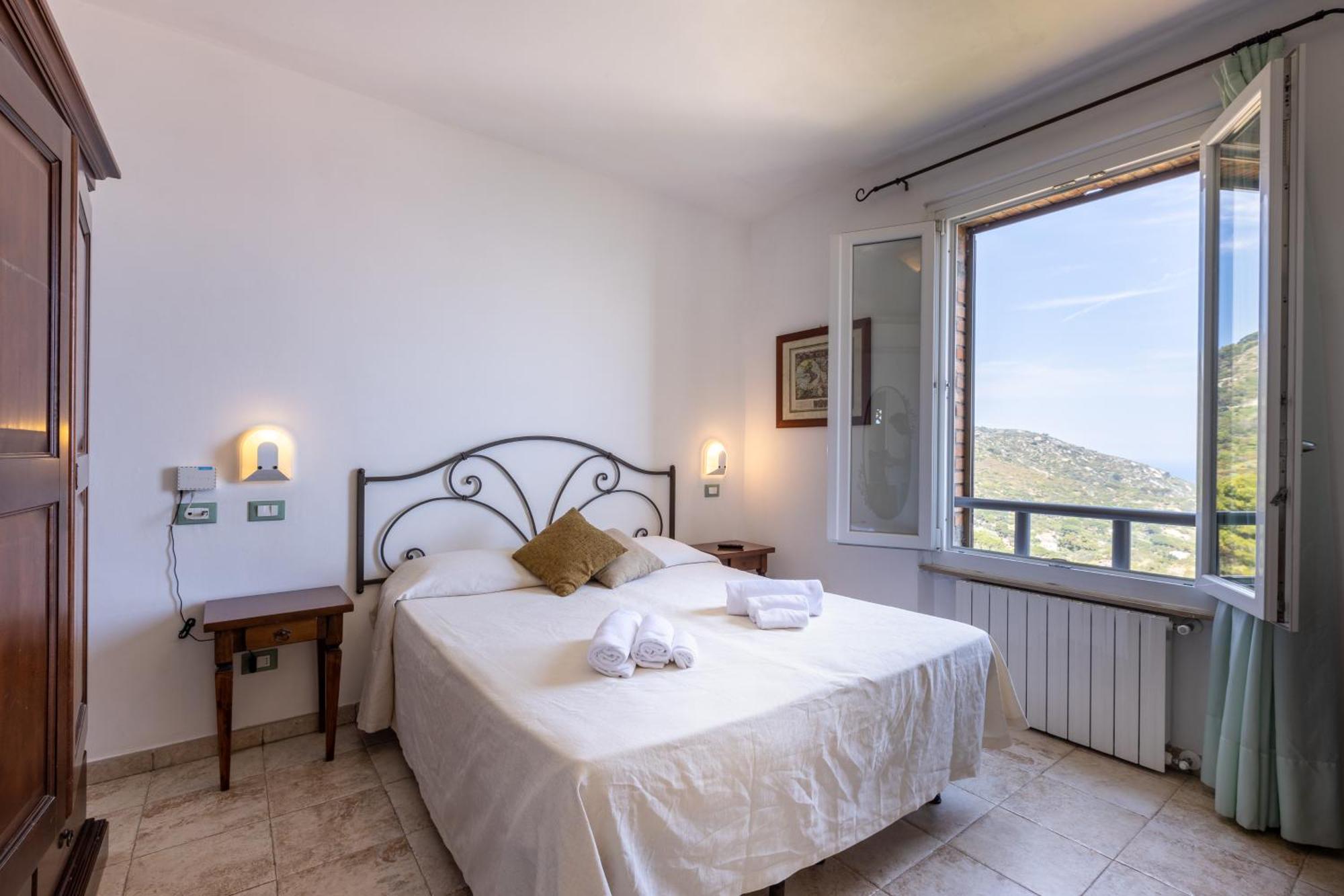 Hotel Castello Monticello Джилио Порто Стая снимка